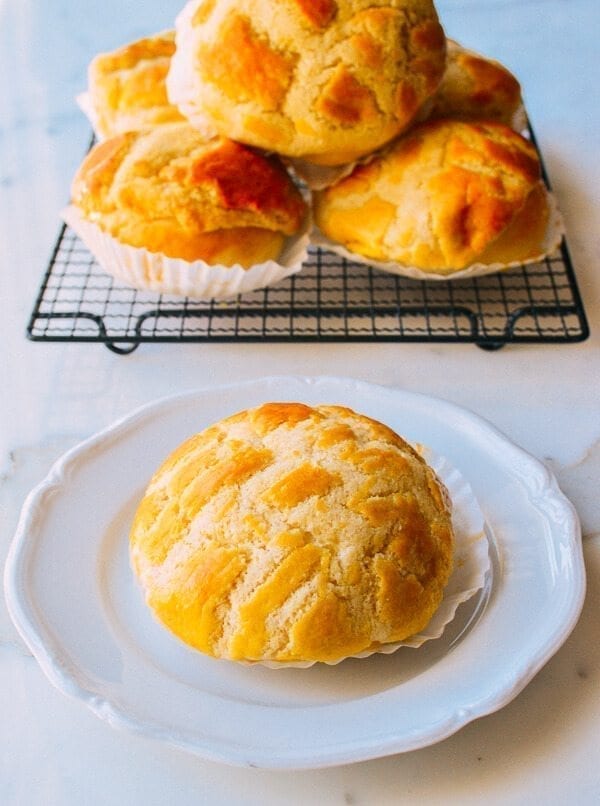 Pineapple Buns, by aedison.aieoederdu.tk