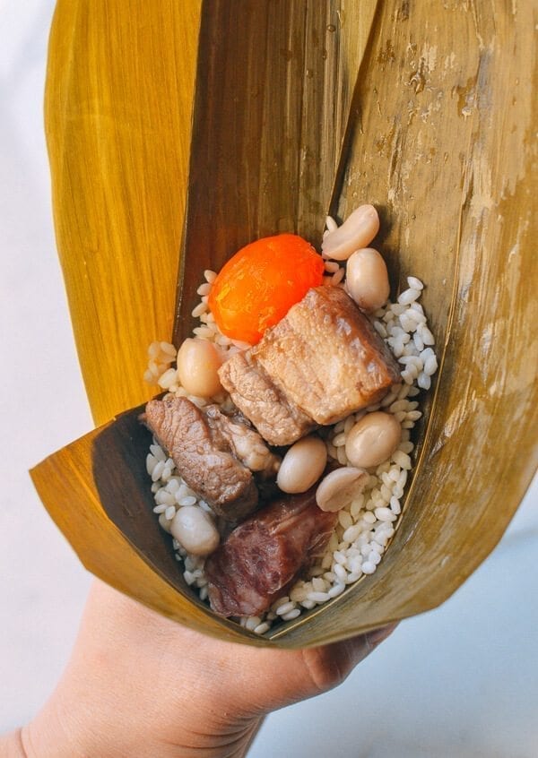 Filling Zongzi (Cantonese Style), by aedison.aieoederdu.tk