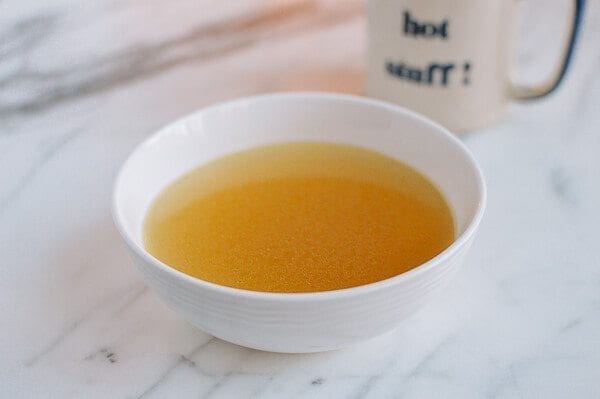 A 2-Part Recipe: Roast Chicken & Stock, by aedison.aieoederdu.tk