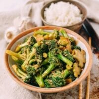 Takeout-Style Broccoli with Garlic Sauce, by aedison.aieoederdu.tk