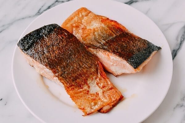 Crispy Scallion Ginger Salmon, by aedison.aieoederdu.tk