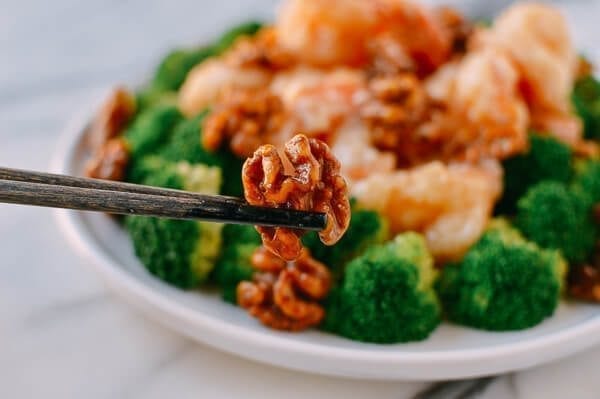 Walnut Shrimp, by aedison.aieoederdu.tk