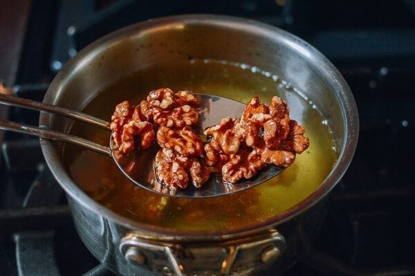 Walnut Shrimp, by aedison.aieoederdu.tk