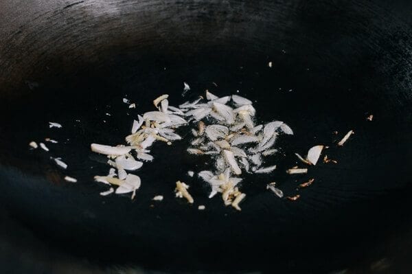 Stir-fried Yam Leaves, by aedison.aieoederdu.tk