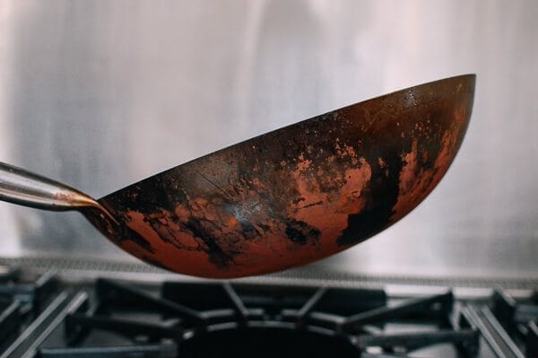 How to Season a Wok and Daily Wok Care by aedison.aieoederdu.tk