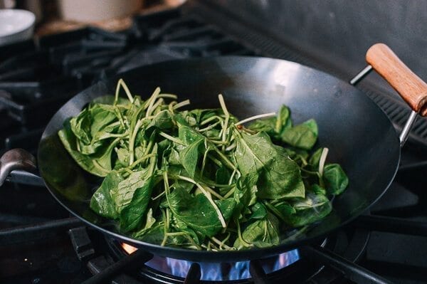How to Season a Wok and Daily Wok Care by aedison.aieoederdu.tk