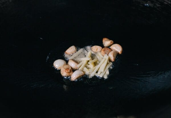 Chinese Dry Pot Cauliflower, by aedison.aieoederdu.tk