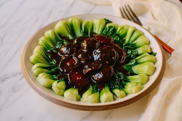 Braised Chinese Mushrooms with Bok Choy, by aedison.aieoederdu.tk