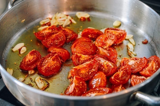 Adding tomatoes and tomato paste, aedison.aieoederdu.tk
