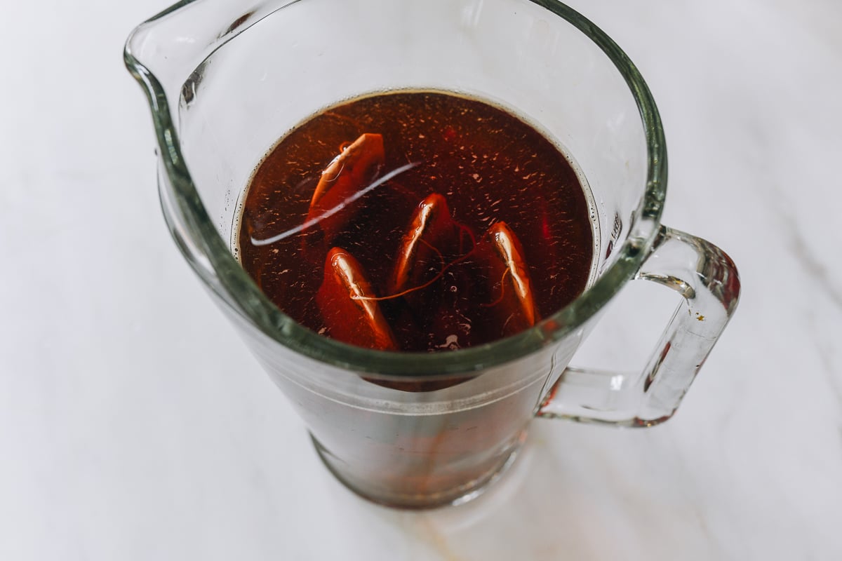 brewing black tea in pitcher